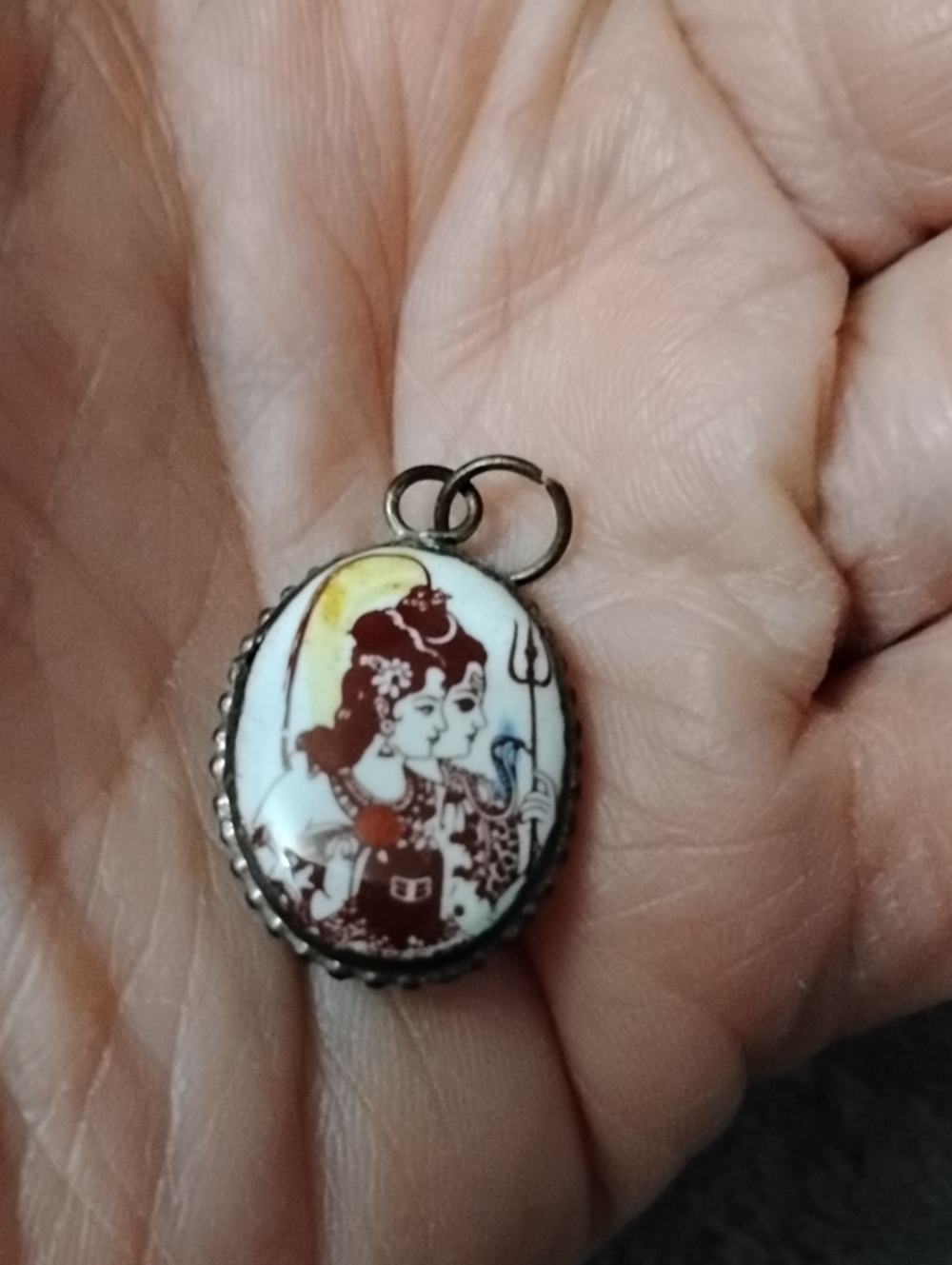Babylon Goddess Cameo Pendent